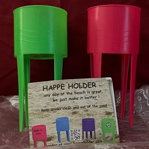 Beach in sand cups - Picture 4 of 4